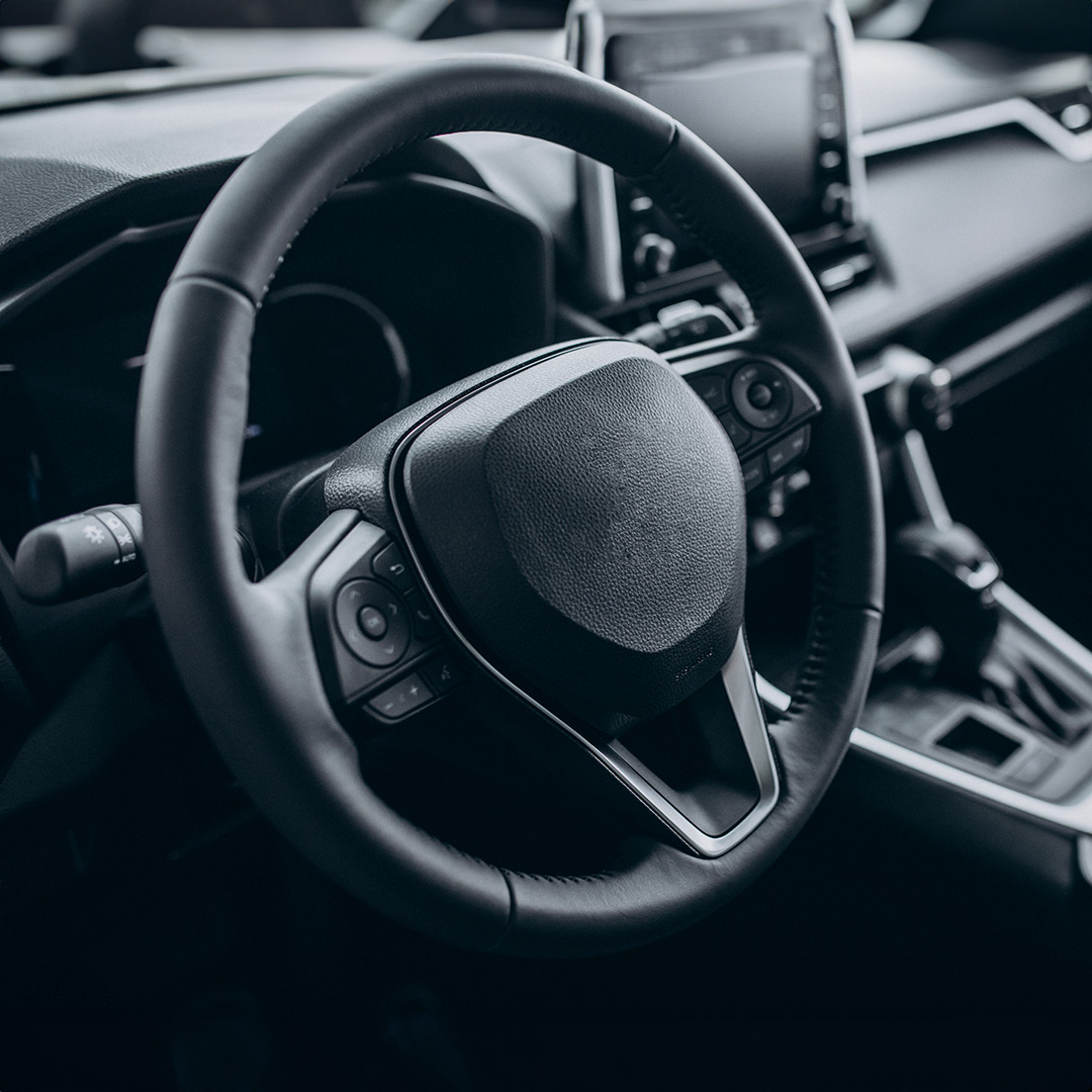 Replace your loose or damaged steering wheel in Lake Alfred & Auburndale, FL